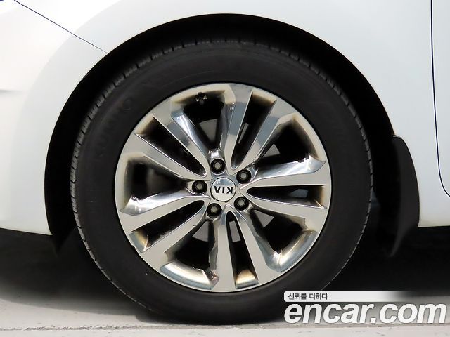 Kia Carnival 9-seater Noblesse 2017 — фото 24