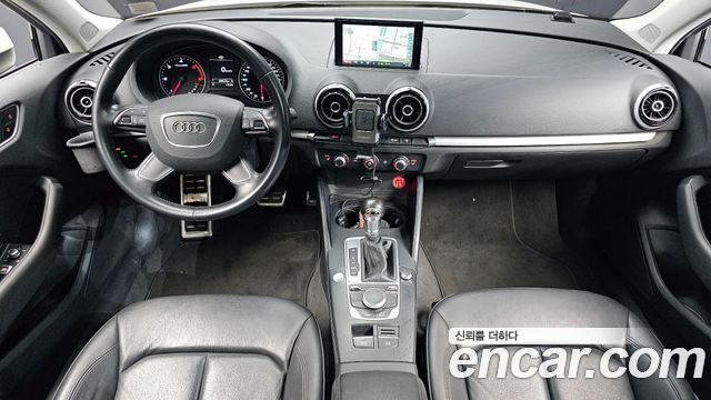 Audi A3 25 TDI Dynamic 8V 2015 — фото 7