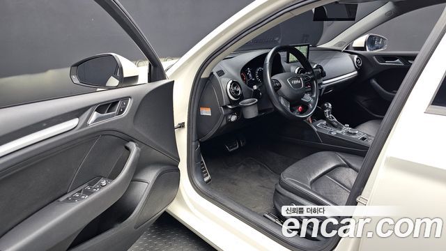 Audi A3 25 TDI Dynamic 8V 2015 — фото 10