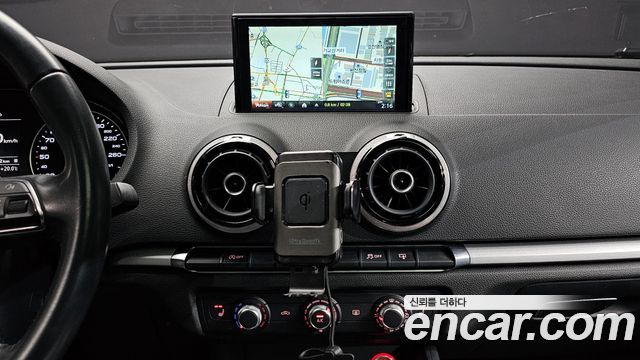 Audi A3 25 TDI Dynamic 8V 2015 — фото 14