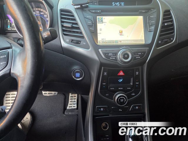 Hyundai Avante 1.6 GDi 10 Million Limited TUIX Edition II 2015 — фото 18