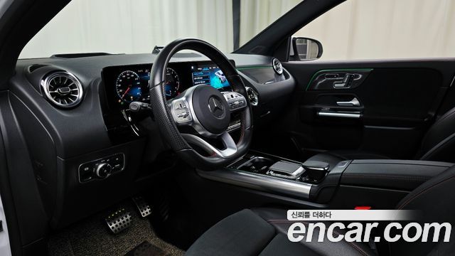 Mercedes-Benz GLA-Class (H247) GLA45 AMG 4MATIC+ 2021 — фото 20