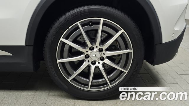 Mercedes-Benz GLA-Class (H247) GLA45 AMG 4MATIC+ 2021 — фото 21
