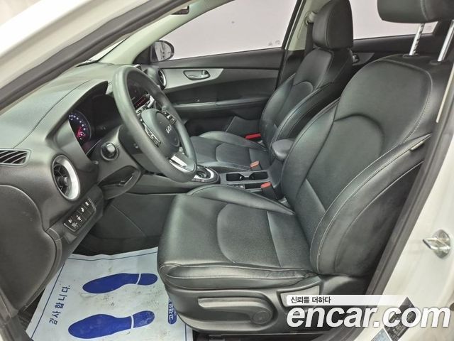 Kia K3 (II) 1.6 Trendy 2022 — фото 19