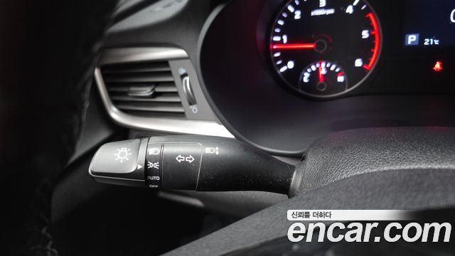 Kia K5 (II) 1.7 Diesel Prestige 2019 — фото 17