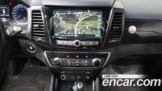 KG Mobility (SsangYong) Rexton Sports Khan Diesel 2.2 4WD Prestige (5-Link) 2021 — фото 17