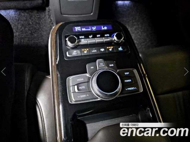 Genesis EQ900 3.8 GDI AWD Luxury 2018 — фото 21