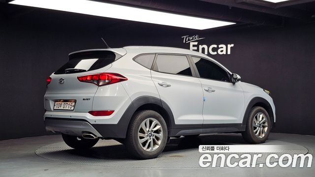 Hyundai Tucson Diesel 1.7 2WD Modern 2017 — фото 2