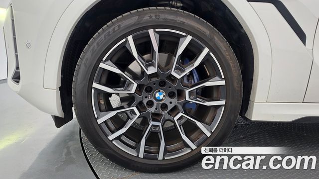 BMW X6 (G06) xDrive40i M Sport 2024 — фото 5