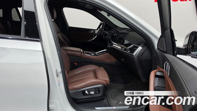 BMW X6 (G06) xDrive40i M Sport 2024 — фото 11