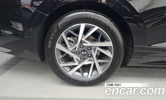Hyundai Grandeur (GN7) 2,5 Gasoline 2WD Exclusive 2023 — фото 5