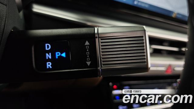 Hyundai Grandeur (GN7) 2,5 Gasoline 2WD Exclusive 2023 — фото 9