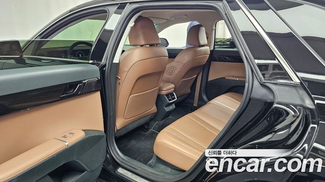 Hyundai Grandeur (GN7) 2,5 Gasoline 2WD Exclusive 2023 — фото 12