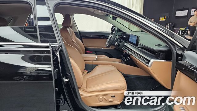 Hyundai Grandeur (GN7) 2,5 Gasoline 2WD Exclusive 2023 — фото 26