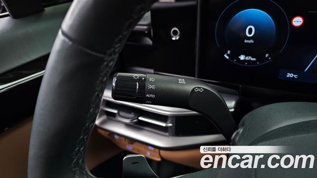 Hyundai Grandeur (GN7) 2,5 Gasoline 2WD Exclusive 2023 — фото 36