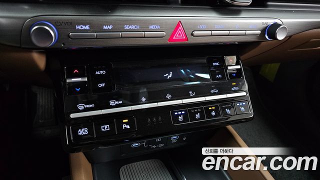 Hyundai Grandeur (GN7) 2,5 Gasoline 2WD Exclusive 2023 — фото 34