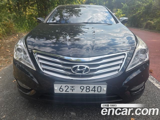 Hyundai Grandeur (HG) HG300 Prime