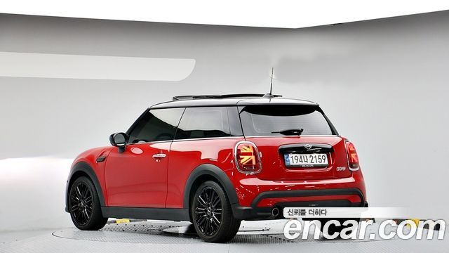 MINI Cooper Classic Plus 3rd 2024 — фото 3