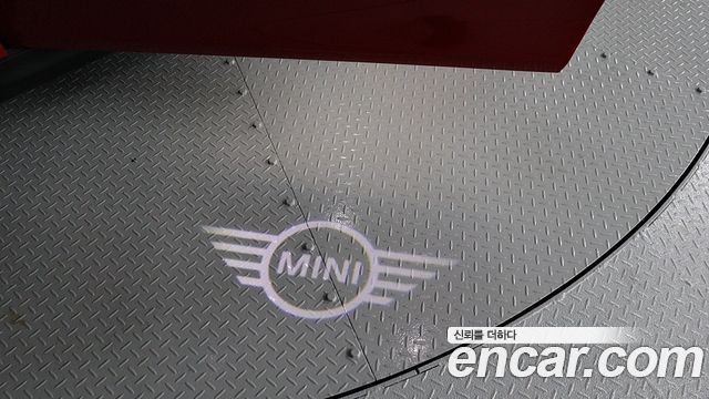 MINI Cooper Classic Plus 3rd 2024 — фото 19