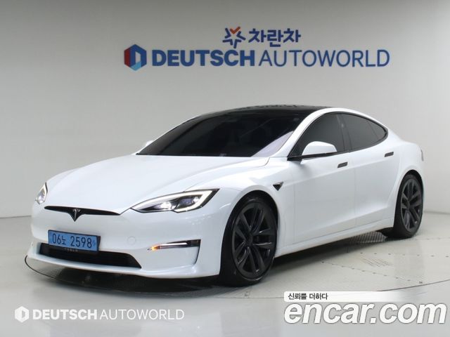Tesla Model S AWD