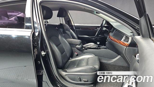 Kia K7 3.0 LPI Luxury (Rental Car) 2016 — фото 12
