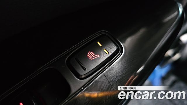 Kia K7 3.0 LPI Luxury (Rental Car) 2016 — фото 19