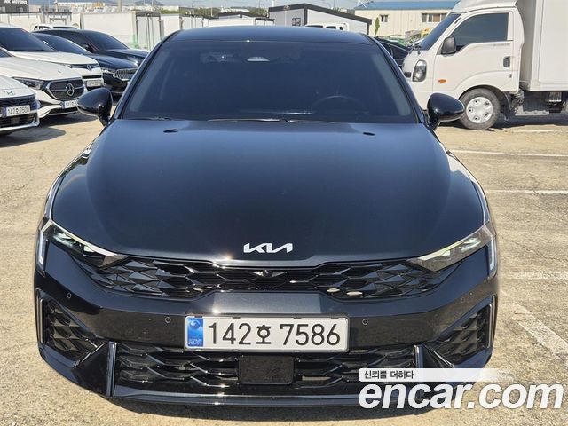 Kia K5 (III) 2.0 Signature