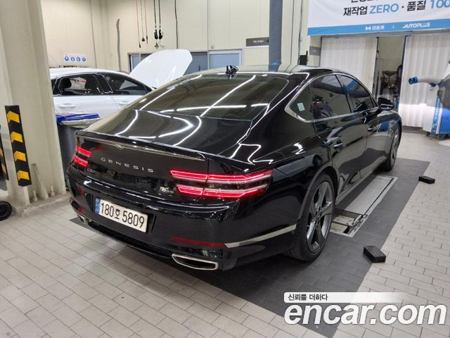 Genesis G80 (RG3) Gasoline 3.5 Turbo AWD 2022 — фото 6