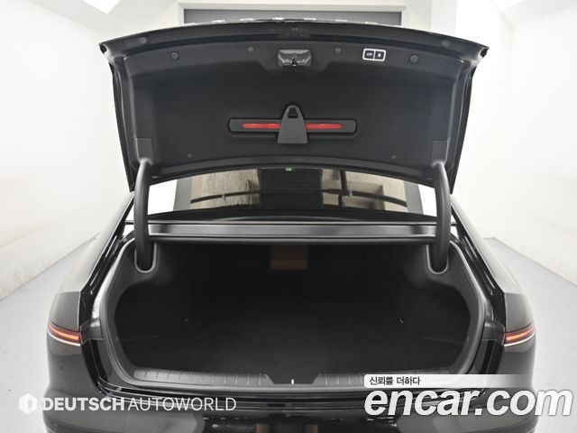 Hyundai Grandeur (GN7) 2,5 Gasoline 2WD Exclusive 2023 — фото 23