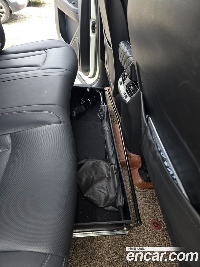 KG Mobility (SsangYong) Rexton Sports Khan Diesel 2.2 4WD Dynamic Edition (5-Link) 2021 — фото 16