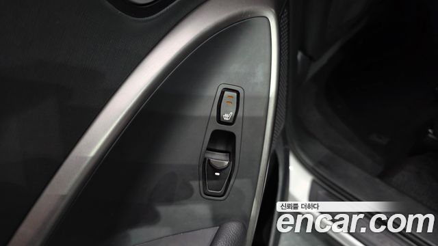 Hyundai Santa Fe The Prime Diesel 2.0 2WD Premium 2016 — фото 17