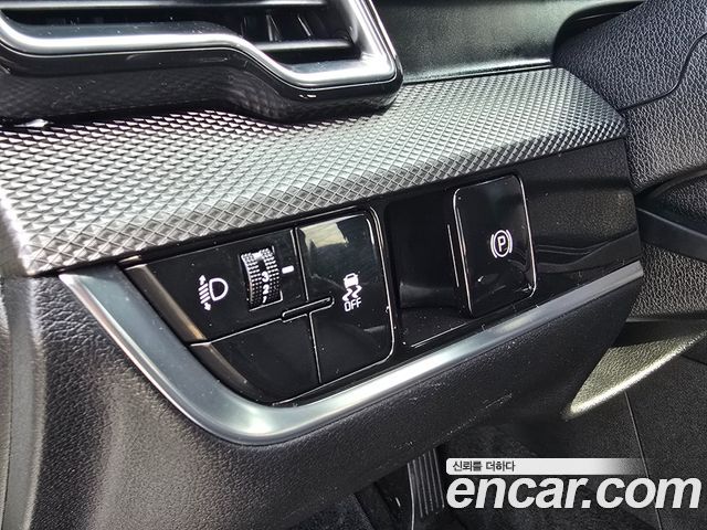 Kia Sportage (V) Diesel 2.0 2WD Prestige 2023 — фото 8