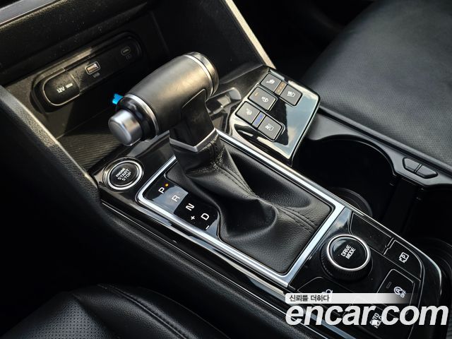 Kia Sportage (V) Diesel 2.0 2WD Prestige 2023 — фото 18