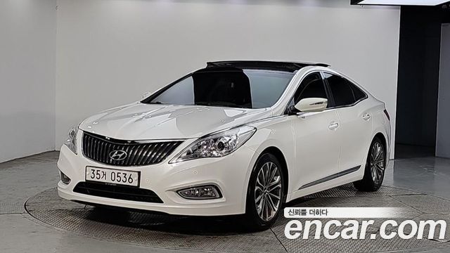 Hyundai Grandeur (HG) HG240 Luxury