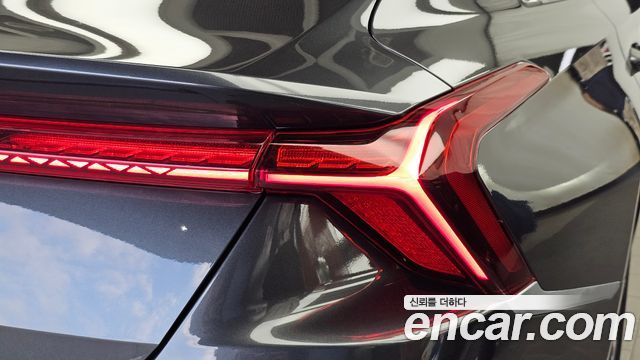 Kia K8 2.5 Gasoline 2WD Noblesse 2022 — фото 23
