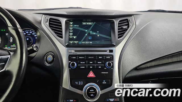 Hyundai Grandeur Hybrid (HG) Premium 2016 — фото 14