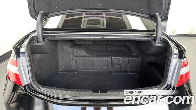 Hyundai Grandeur Hybrid (HG) Premium 2016 — фото 20