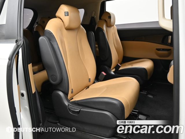 Kia Carnival (IV) Gasoline 9-Seater Prestige 2023 — фото 16