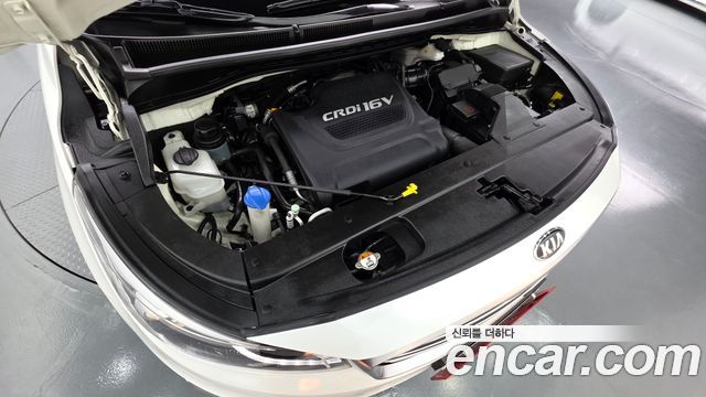 Kia Carnival 9-seater Noblesse 2016 — фото 6