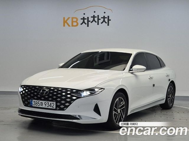 Hyundai Grandeur (IG) 3.0 LPi Rent Car Premium