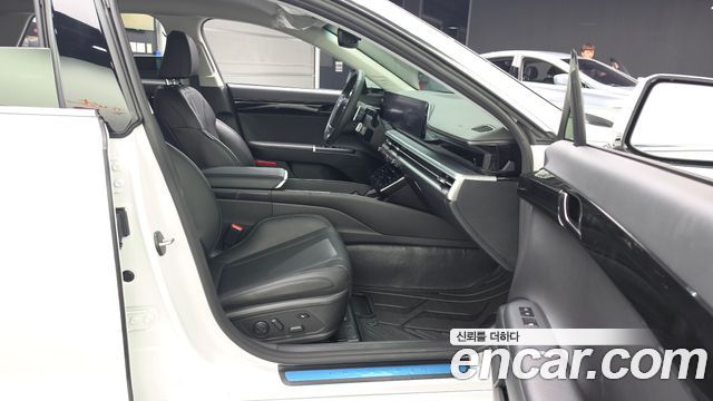 Hyundai Grandeur (GN7) 3.5 LPG 2WD (Taxi) Deluxe 2024 — фото 11