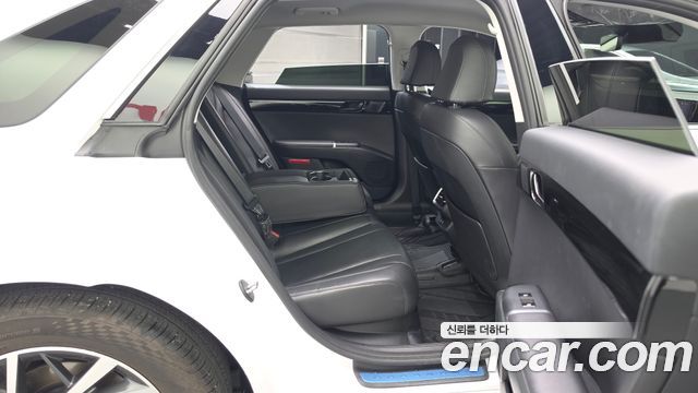Hyundai Grandeur (GN7) 3.5 LPG 2WD (Taxi) Deluxe 2024 — фото 12