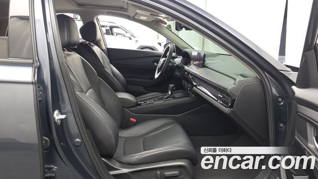 Honda Accord (XI) 2.0 Hybrid Touring 2023 — фото 11
