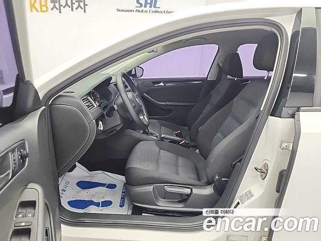 Volkswagen Jetta 1.6 TDI Blue Motion 6th 2014 — фото 15