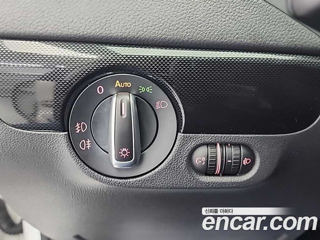 Volkswagen Jetta 1.6 TDI Blue Motion 6th 2014 — фото 20