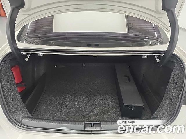 Volkswagen Jetta 1.6 TDI Blue Motion 6th 2014 — фото 22