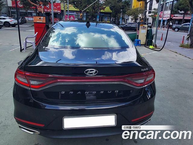 Hyundai Grandeur Hybrid (IG) Exclusive Special 2018 — фото 3