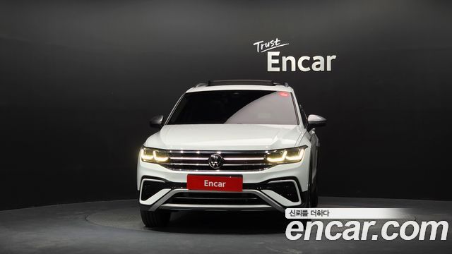 Volkswagen Tiguan Allspace 2.0 TSI Prestige 2023 — фото 3