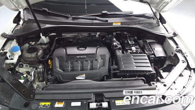 Volkswagen Tiguan Allspace 2.0 TSI Prestige 2023 — фото 6