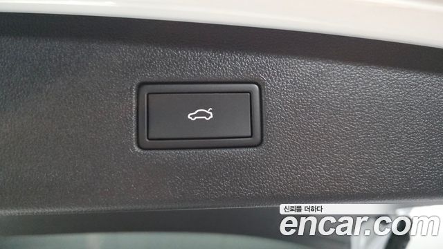 Volkswagen Tiguan Allspace 2.0 TSI Prestige 2023 — фото 22